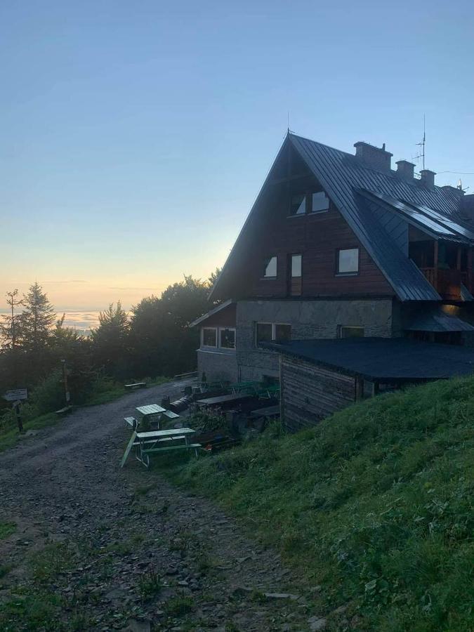 Schronisko Gorskie Pttk Na Jaworzynie Krynickiej Krynica Zdroj Exterior foto